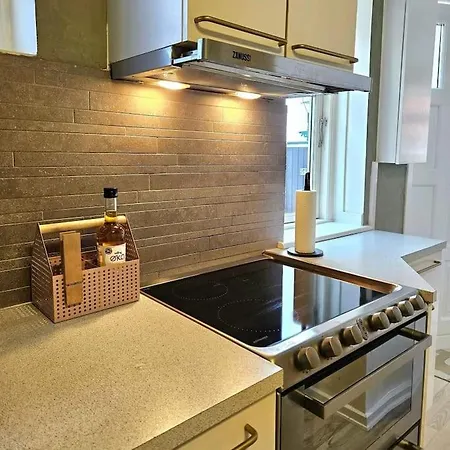 Апартаменты Idyllisk Mini-hus I Det Charmerende Latinerkvarter *