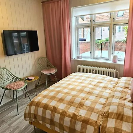 Idyllisk Mini-hus I Det Charmerende Latinerkvarter Апартаменты
